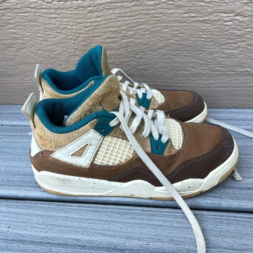 Air Jordan 4 Cacao Wow Size 3Y GS FB2213-200 Youth Sneakers Brown Used